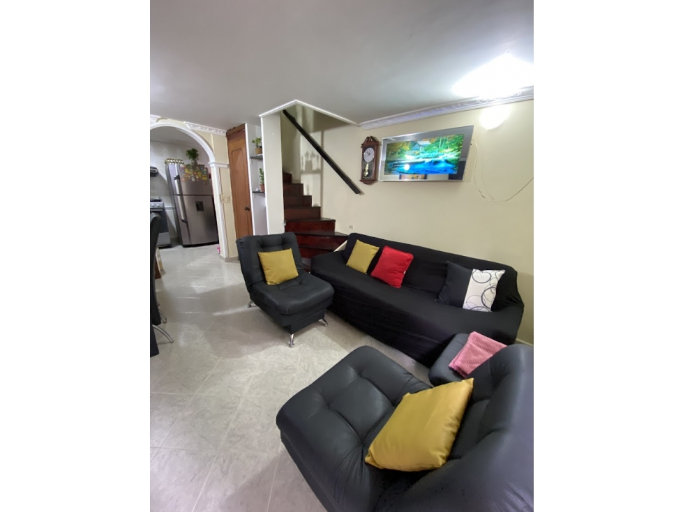 Vendo Amplia Casa de 92m2 En la Unidad Almendros de Terranova Niquia — foto 5