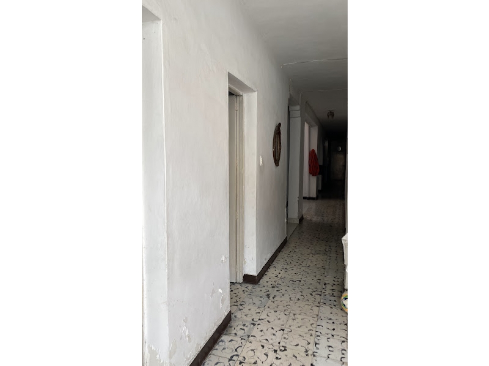 Casa en Arriendo en Laureles Lorena 230 m² Uso Residencial o Comercial — foto 4