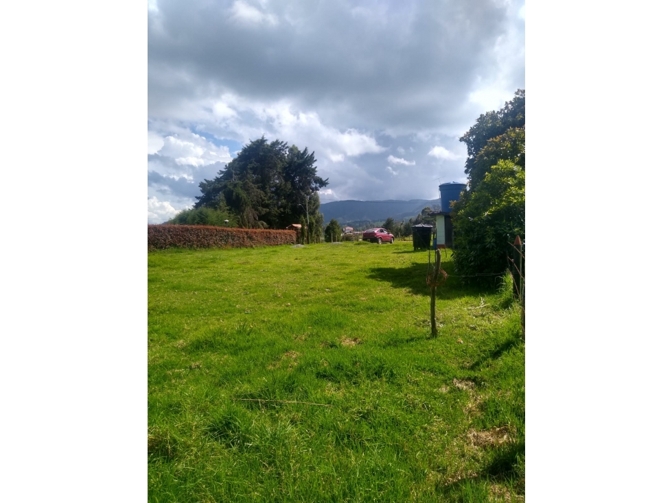 VENDO LOTE ENTRE SAN PEDRO Y SAN FELIX 978.9 m2