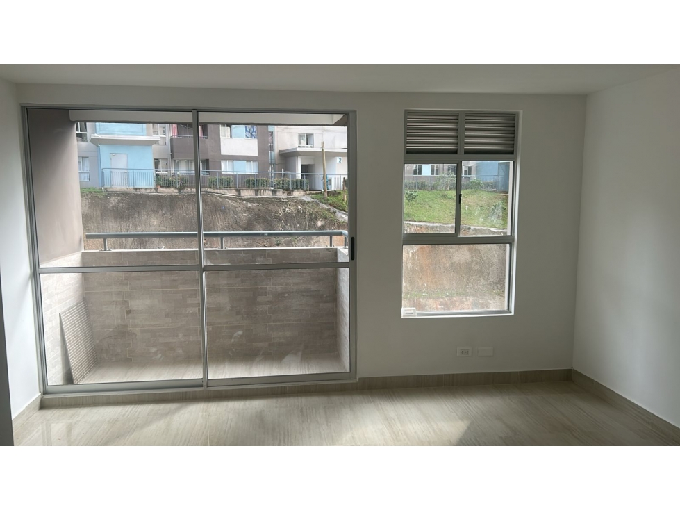 Arriendo Apartamento en Cerro Claro, Niquia Terranova Bello — foto 3