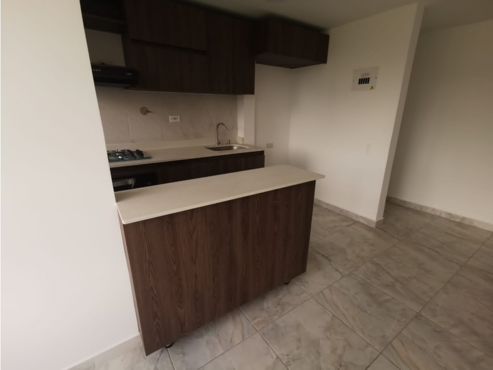 VENDO APARTAMENTO EN COPACABANA, URB ALTOS DE LA TRINIDAD — foto 2
