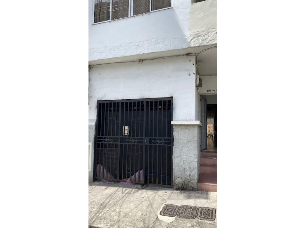 Casa en Arriendo en Laureles Lorena 230 m² Uso Residencial o Comercial — foto 2