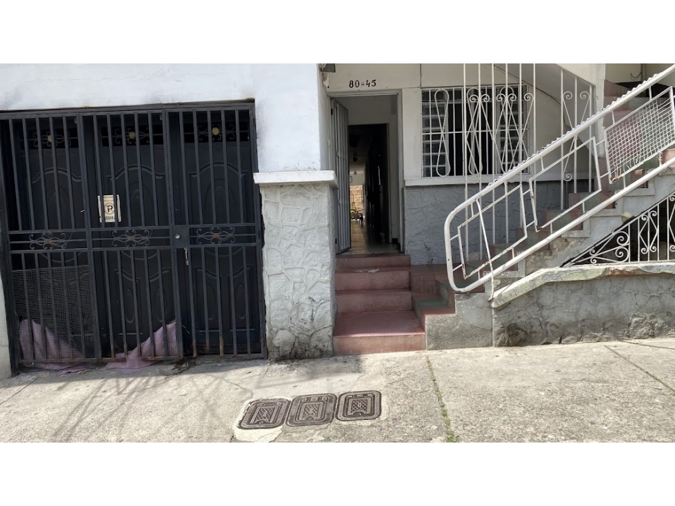 Casa en Arriendo en Laureles Lorena 230 m² Uso Residencial o Comercial