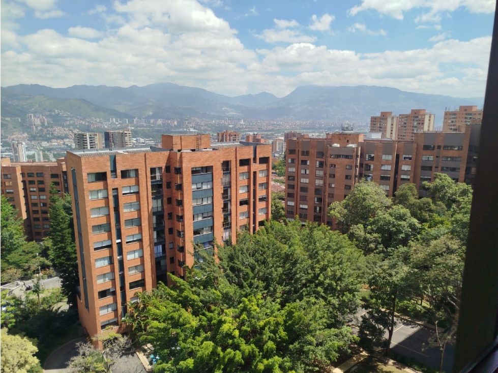 Apartamento en Venta en el Poblado Los Balsos, Medellín — foto 3