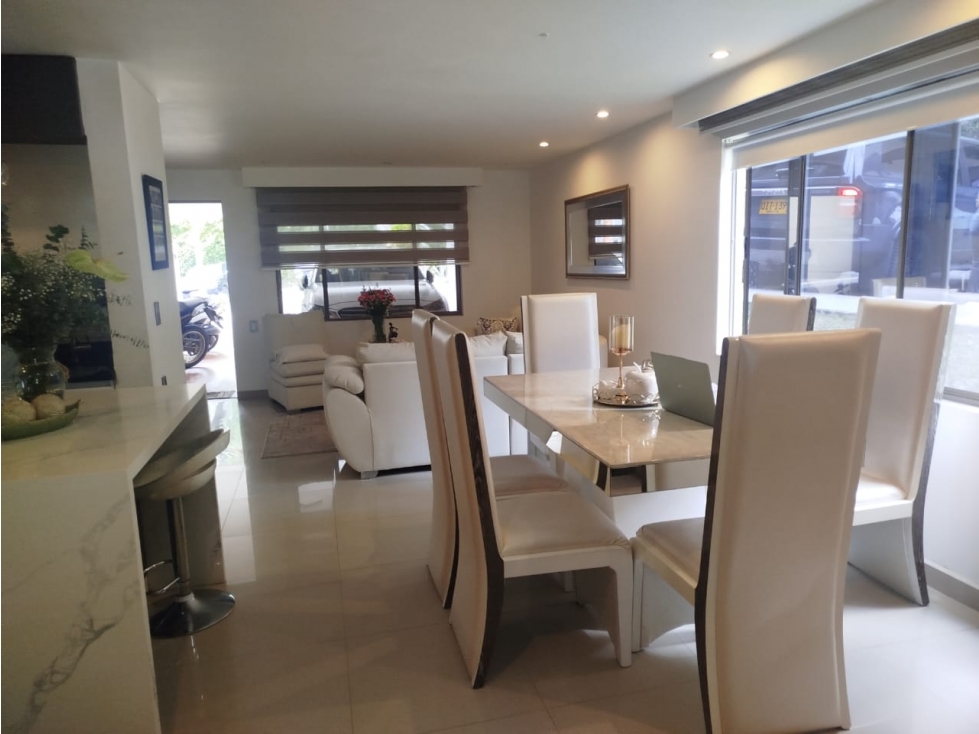 Venta hermosa Casa Envigado Sector Cumbres — foto 4