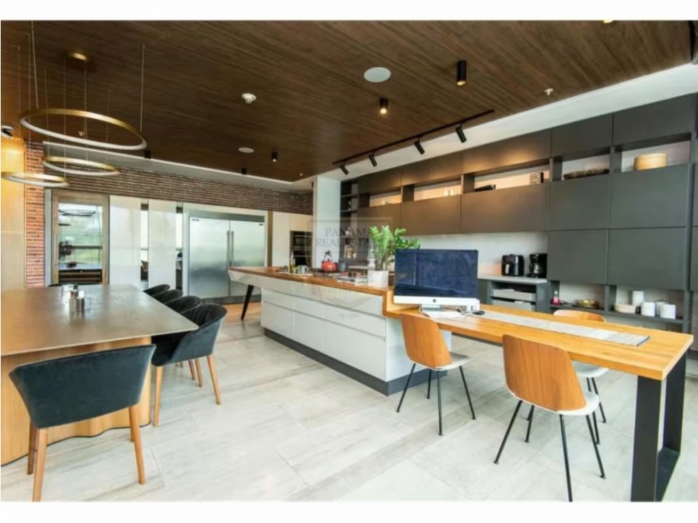 OPORTUNIDAD! REMODELADO - 583 MTS - 4 HABITACIONES - $1,700,000 DL - 1