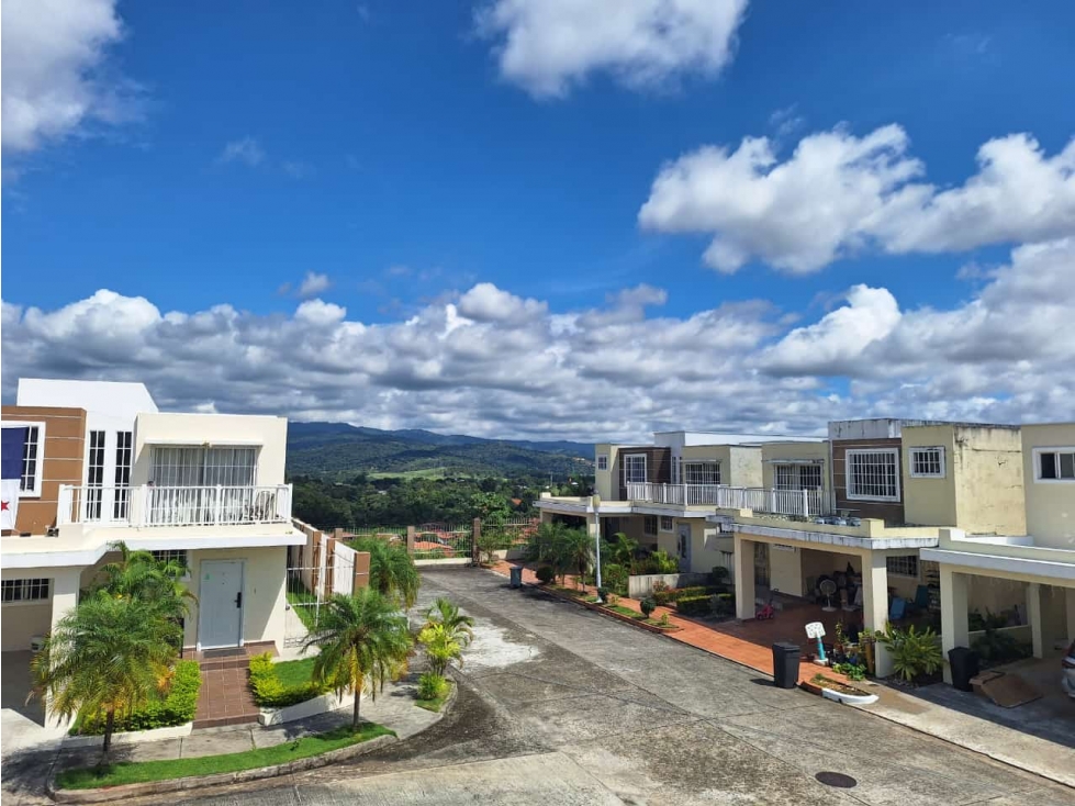 Venta de Casa esquinera de 310 mts en Brisas del Golf/ Brisas Point - 2