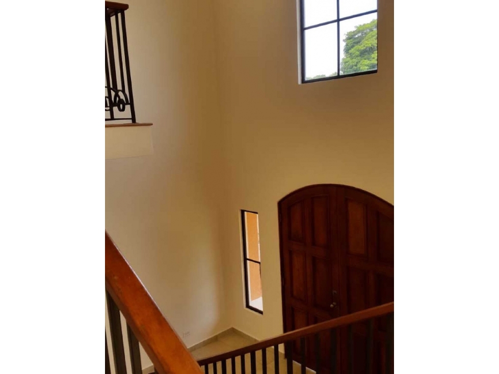 Casa en Venta / Clayton / Embassy Club ct - 2