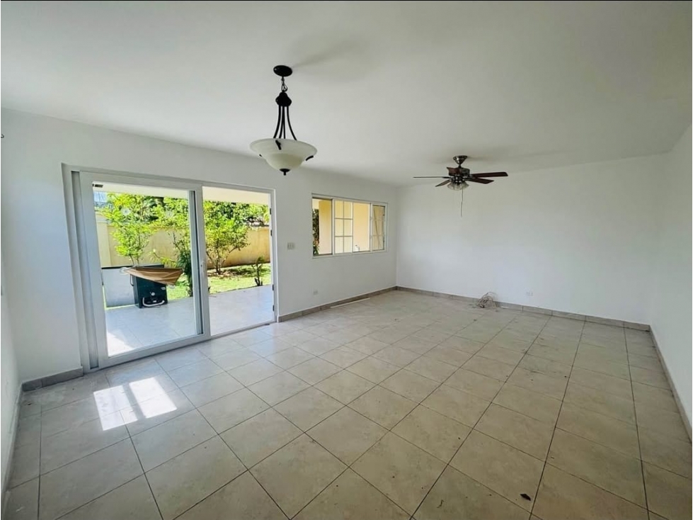 ALQUILER DE CASA EN BRISAS DEL GOLF. — foto 6