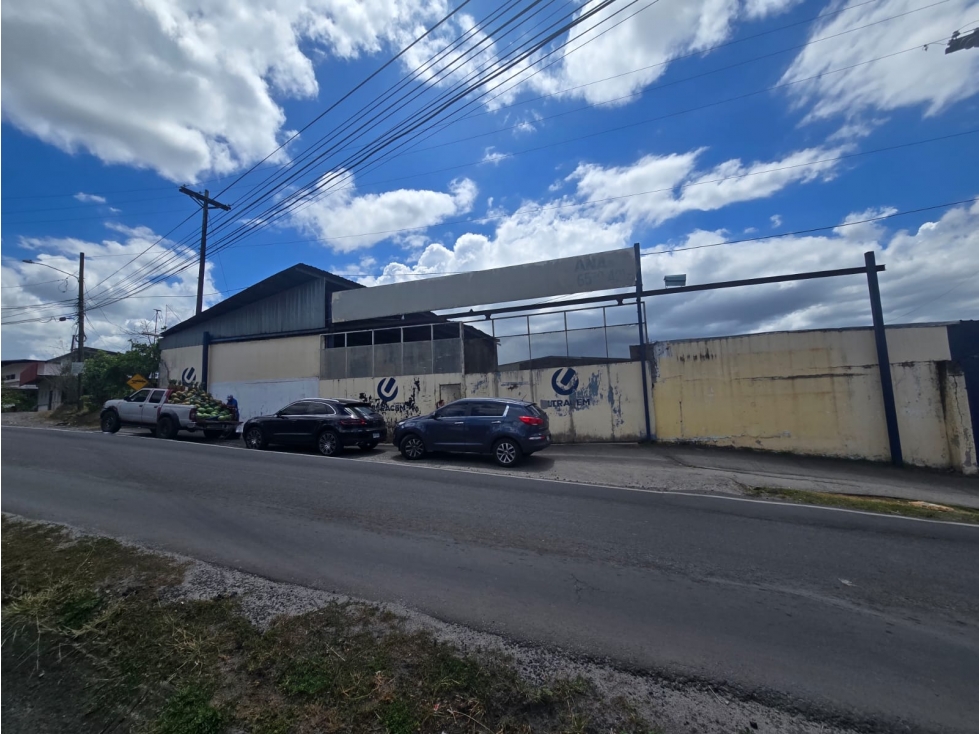 Alquilo GALERA 2900 Mts | VILLA GRECIA | NEGOCIABLE D.D