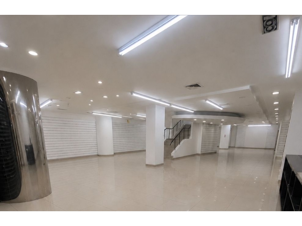 SE ALQUILA LOCAL EN VIA ESPAÑA 962.00 Mtrs (OG)