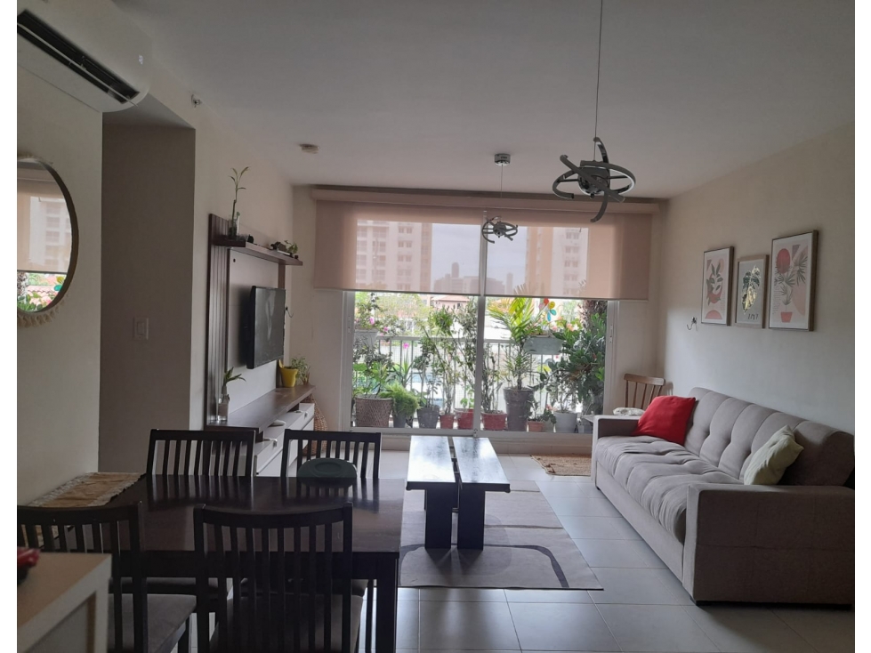 SE ALQUILA APARTAMENTO EN PH TORRES DE VERSALLES II