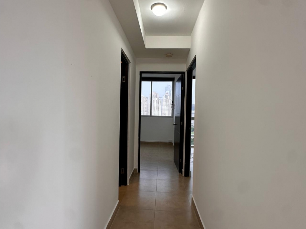 ALQUILER DE APARTAMENTO PH THE ONE YM — foto 4