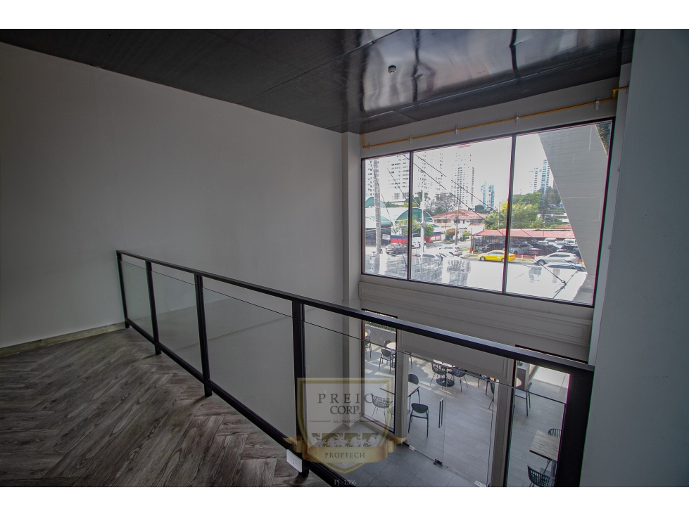 Alquilo local comercial en Plaza de San Francisco L.T - 6