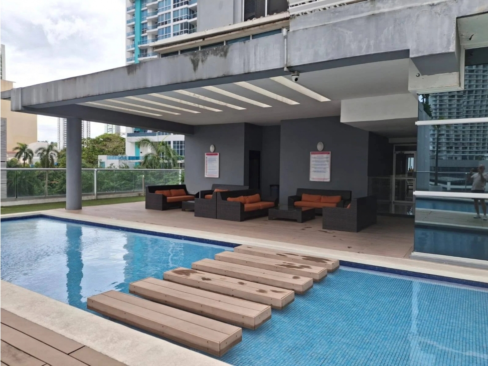 Apartamento en Venta / PH Colores de Bella Vista Amoblado ct