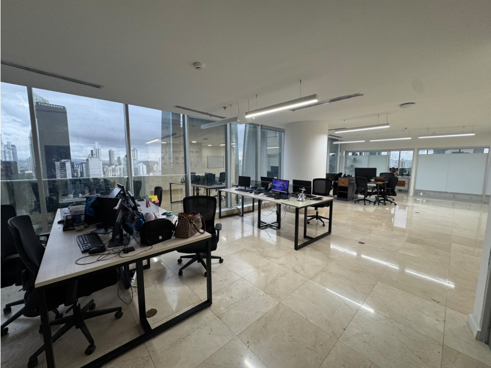 Venta y alquiler de oficina PH F&F TOWER - EL TORNILLO | Calle 50