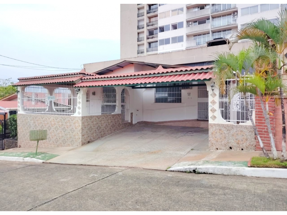 SE VENDE CASA EN VILLA LUCRE