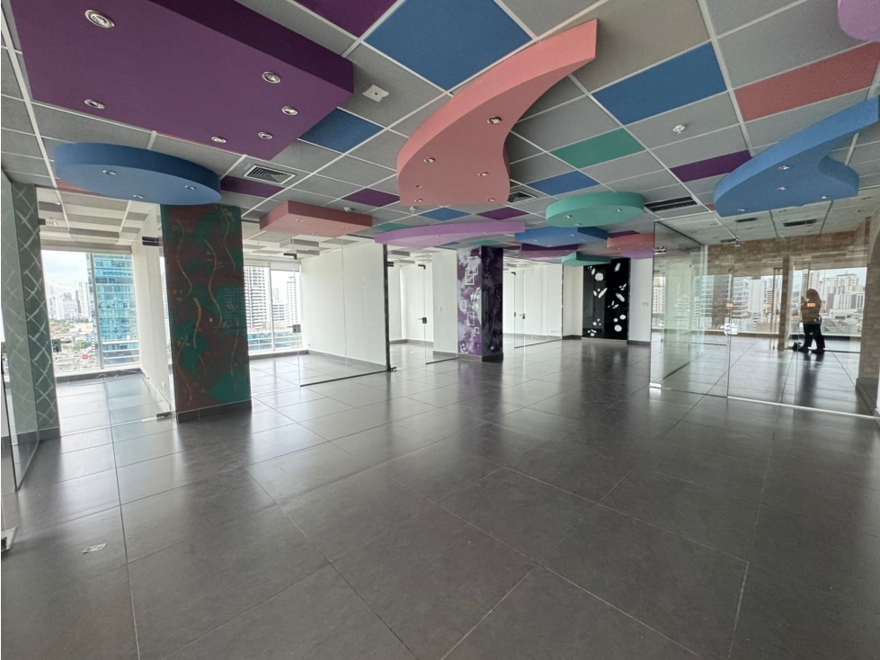 Alquiler de amplia oficina | F&F Tower & el tornillo, Calle 50