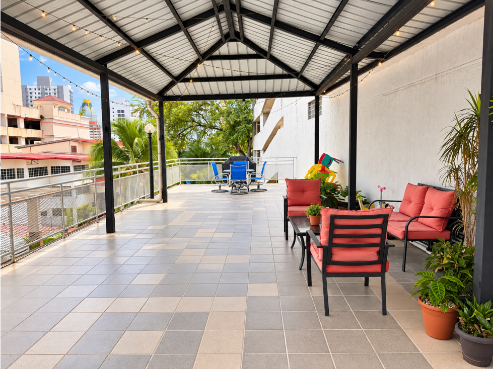 Amplio apartamento en venta en PH Doral Plaza El Carmen, Vía Grecia. — foto 6