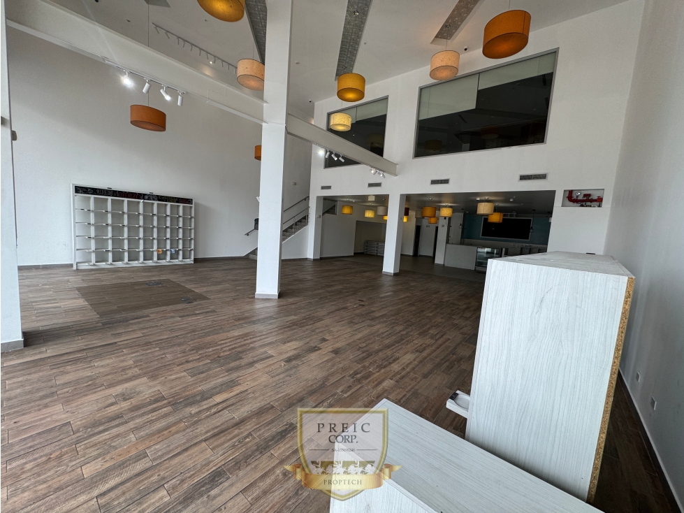 Alquilo local comercial en Plaza de Obarrio L.T