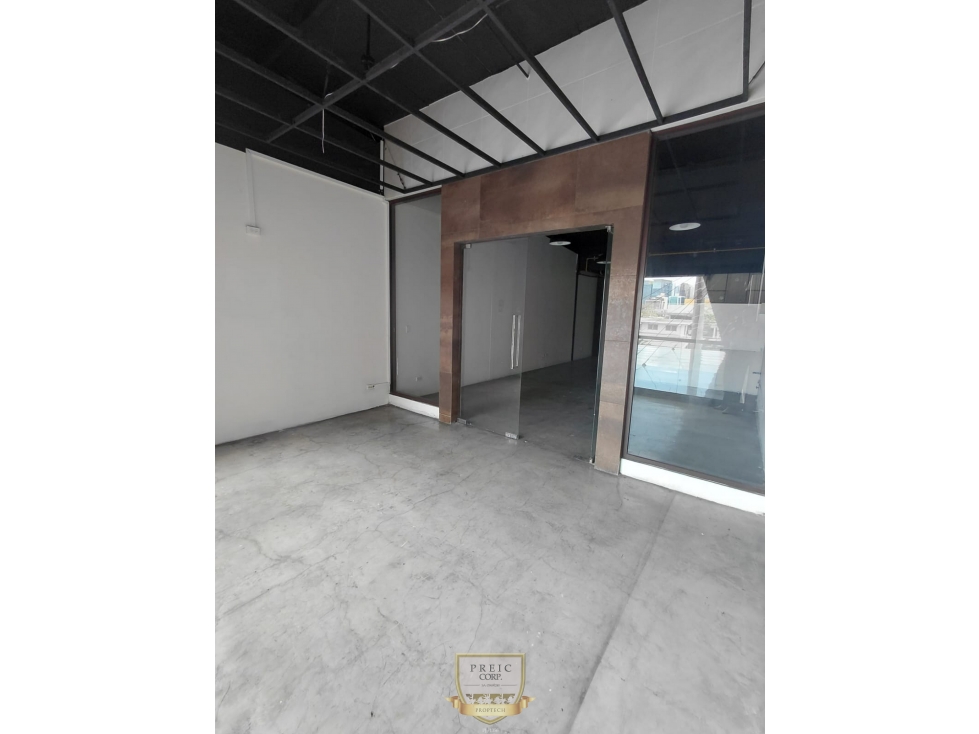 Alquilo local comercial en Plaza de San Francisco L.T - 2