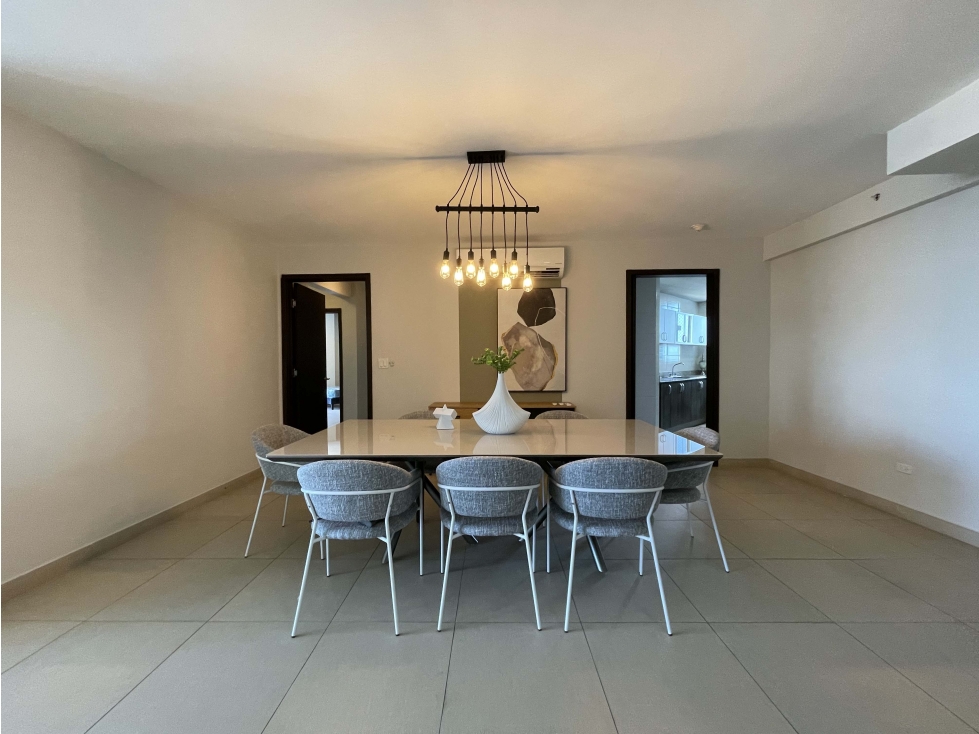 Se vende apartamento En Costa del Este Amoblado LH