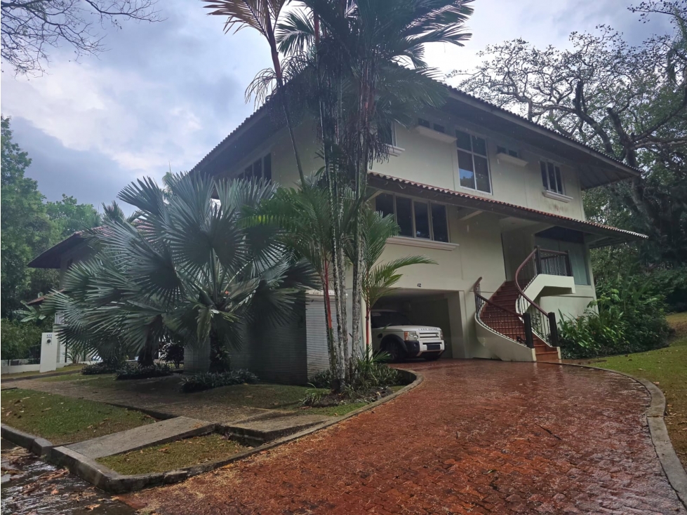 Casa en alquiler - Clayton - Ancon - calle Croft - amoblada D.D
