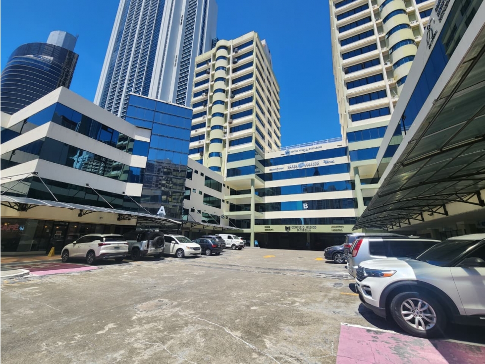 Oficina en Royal Center Marbella | 75 m² | 3 Cubículos AM — foto 2