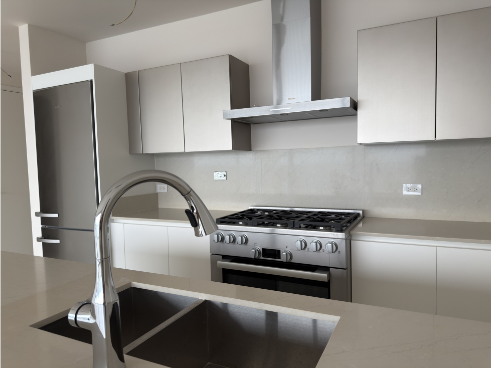 Alquiler de Apartamento Línea Blanca en Ph Seascape, Ocean Reef - 2