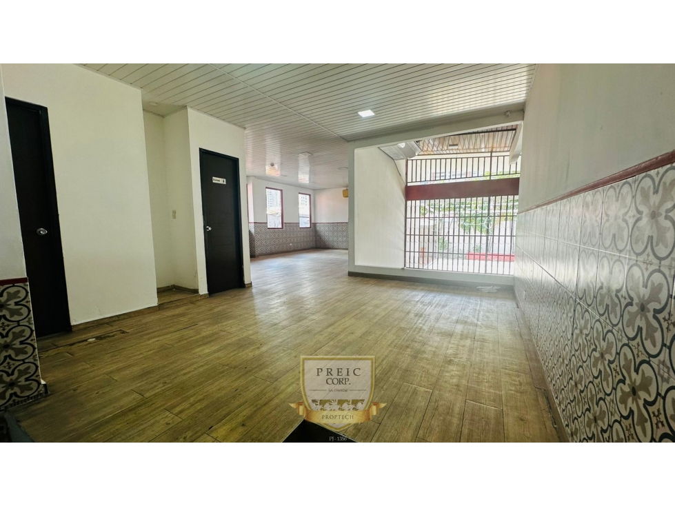 Alquilo casa comercial en San Francisco L.T - 2