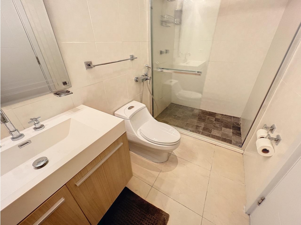 Venta de Apartamento PH Oasis on The Bay 99 m² Piso Alto 2 Rec — foto 2