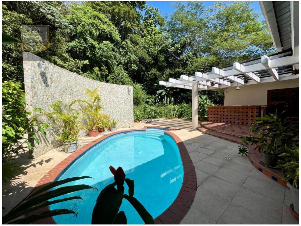 ALQUILER DE CASA CON PISCINA EN ALBROOK — foto 2