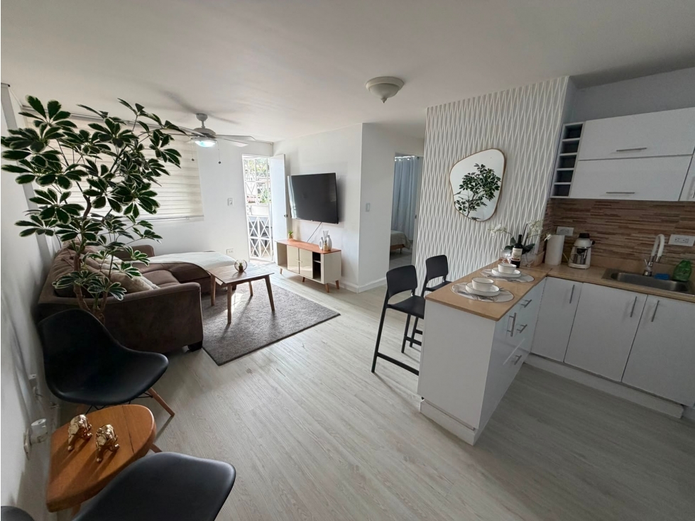 Apartamento en Venta | Totalmente Reformado y Amoblado A.A — foto 2