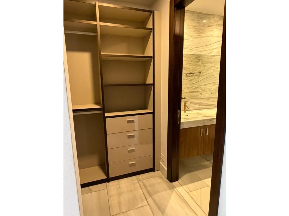 Espectacular Apartamento de 329 m² en The Towers LINEA Blanca — foto 5