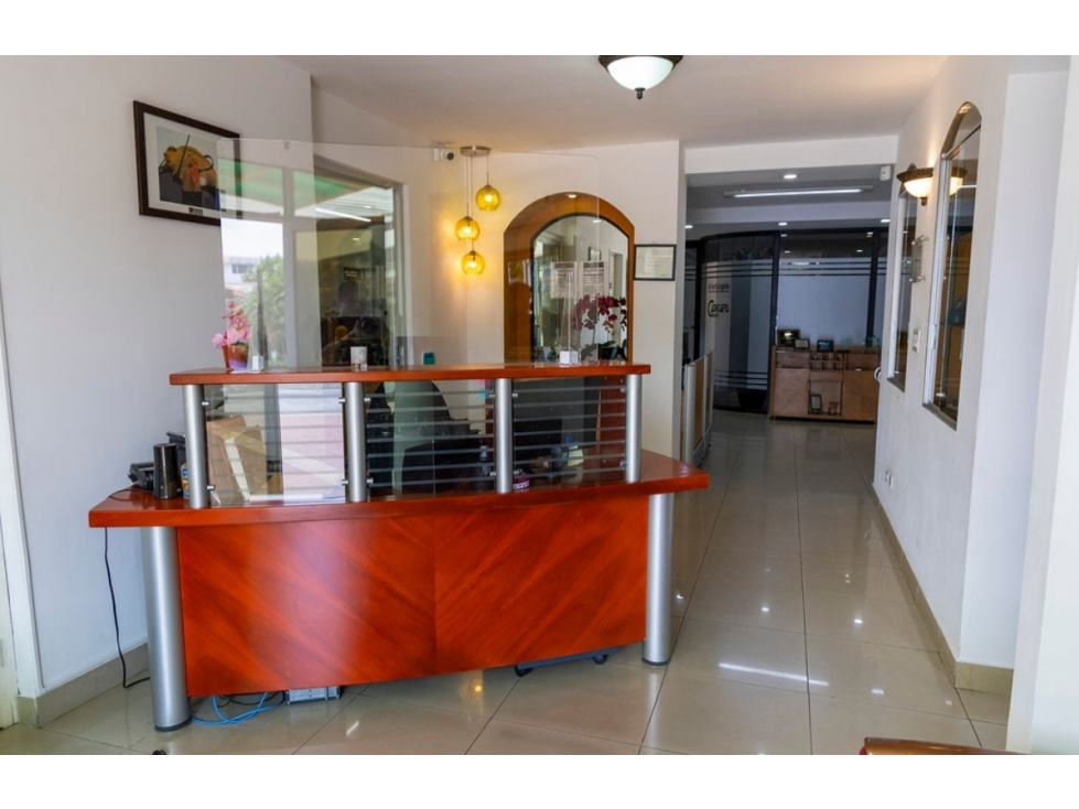 EDIFICIO DE OFICINAS EN VENTA EN URBANIZACIÓN EL CARMEN - 2