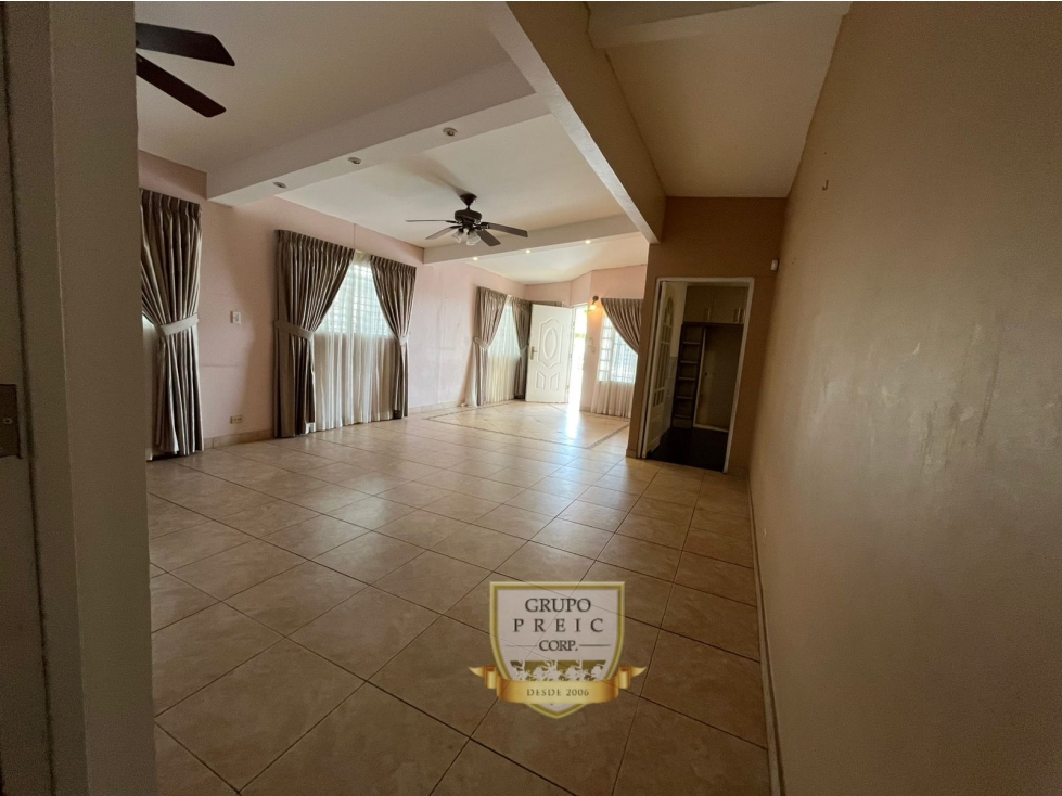 CASA EN CHANIS CON ESTUDIO Y AMPLIO PATIO (C.P) — foto 4