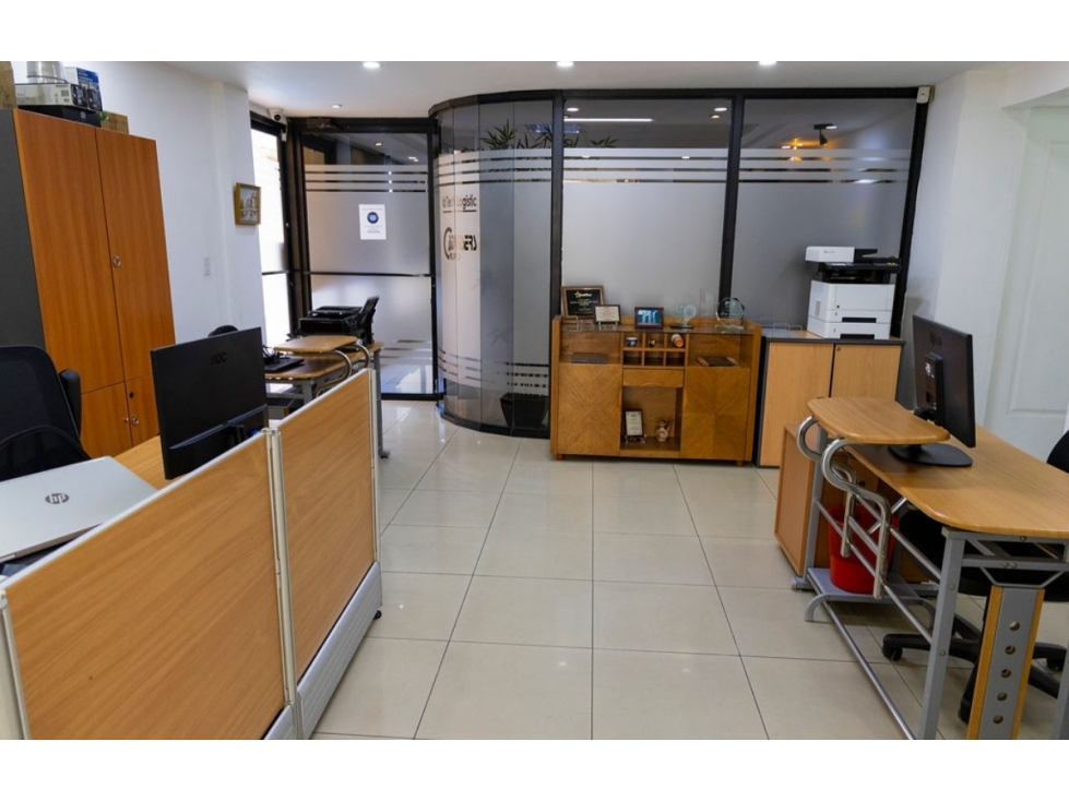 EDIFICIO DE OFICINAS EN VENTA EN URBANIZACIÓN EL CARMEN - 3