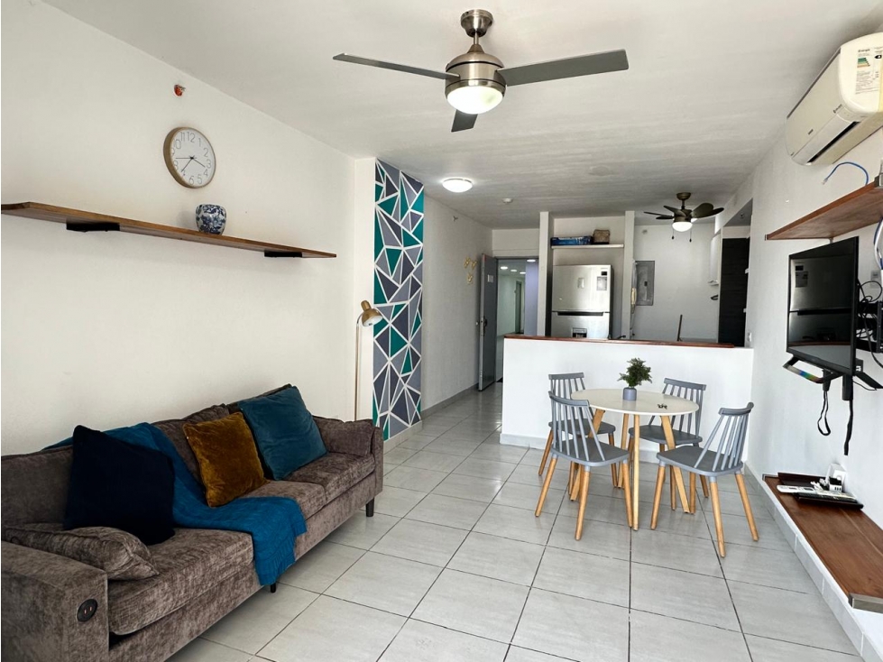 SE ALQUILA APARTAMENTO EN METROPOLITAN TOWER 80 Mtrs (OG)