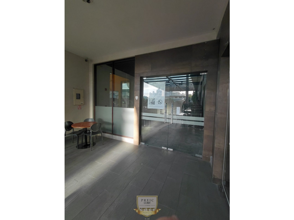 Alquilo local comercial en Plaza de San Francisco L.T - 3
