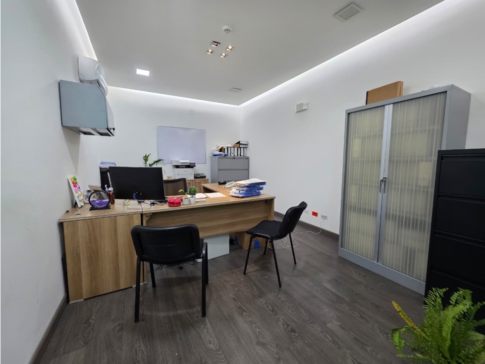 Venta de edificación de una planta. VC — foto 6