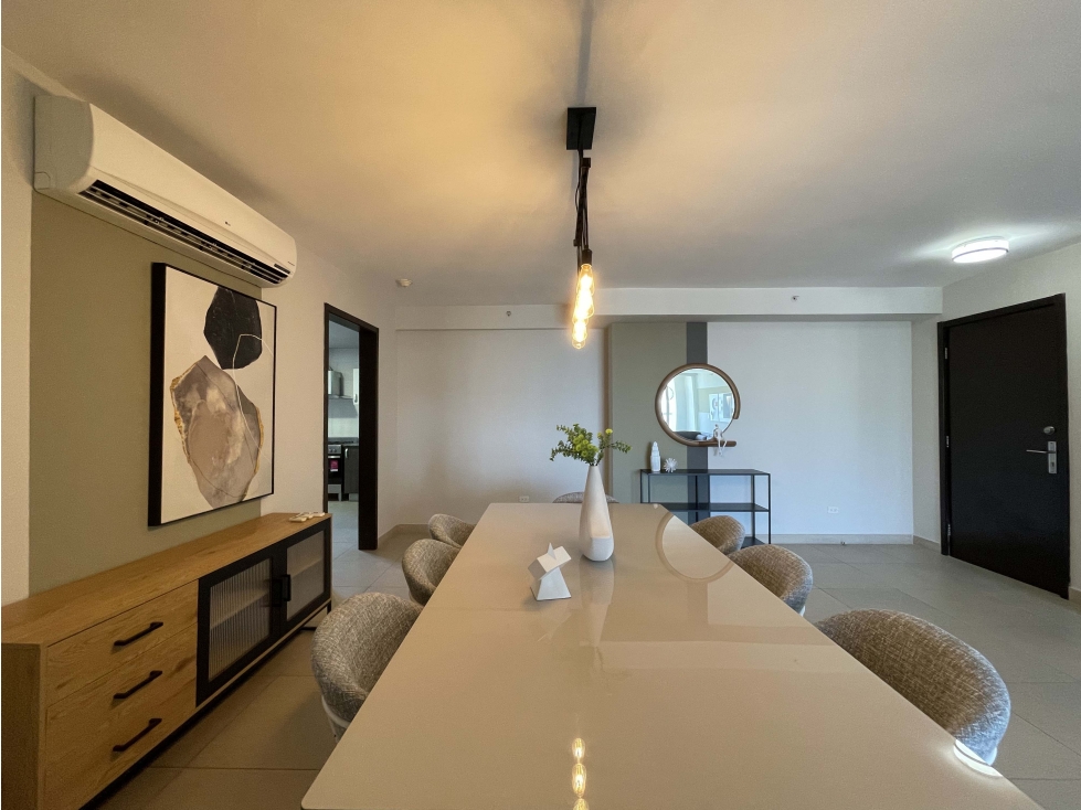 Se vende apartamento En Costa del Este Amoblado LH - 1