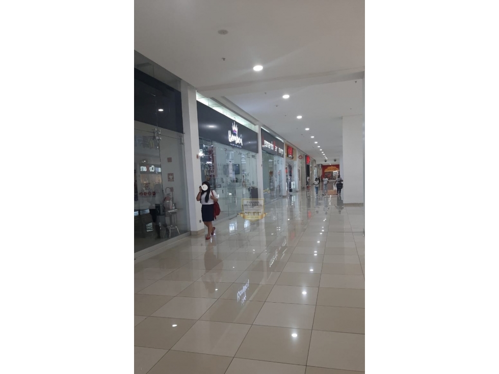 venta de local en el Andes Mall, Excelente. PRECIO REDUCIDO - 4