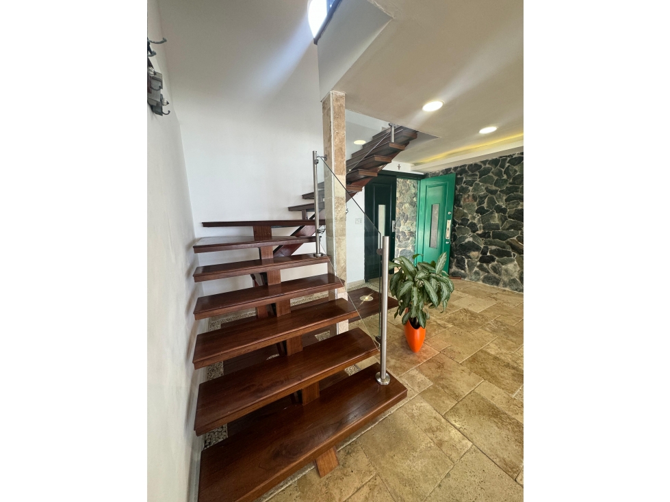 Venta de Casa de Playa Dúplex con Piscina | San Marino, Colón - 5