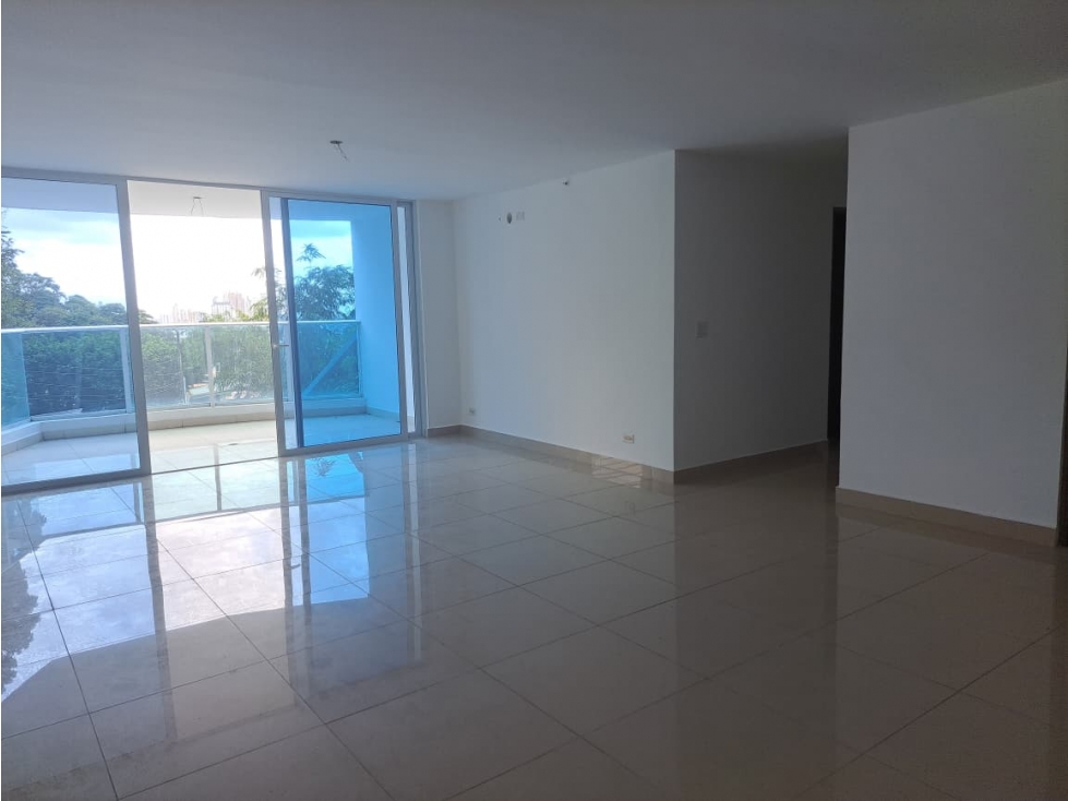 Venta de amplio apartamento | Mei Tower, Villa de las fuentes