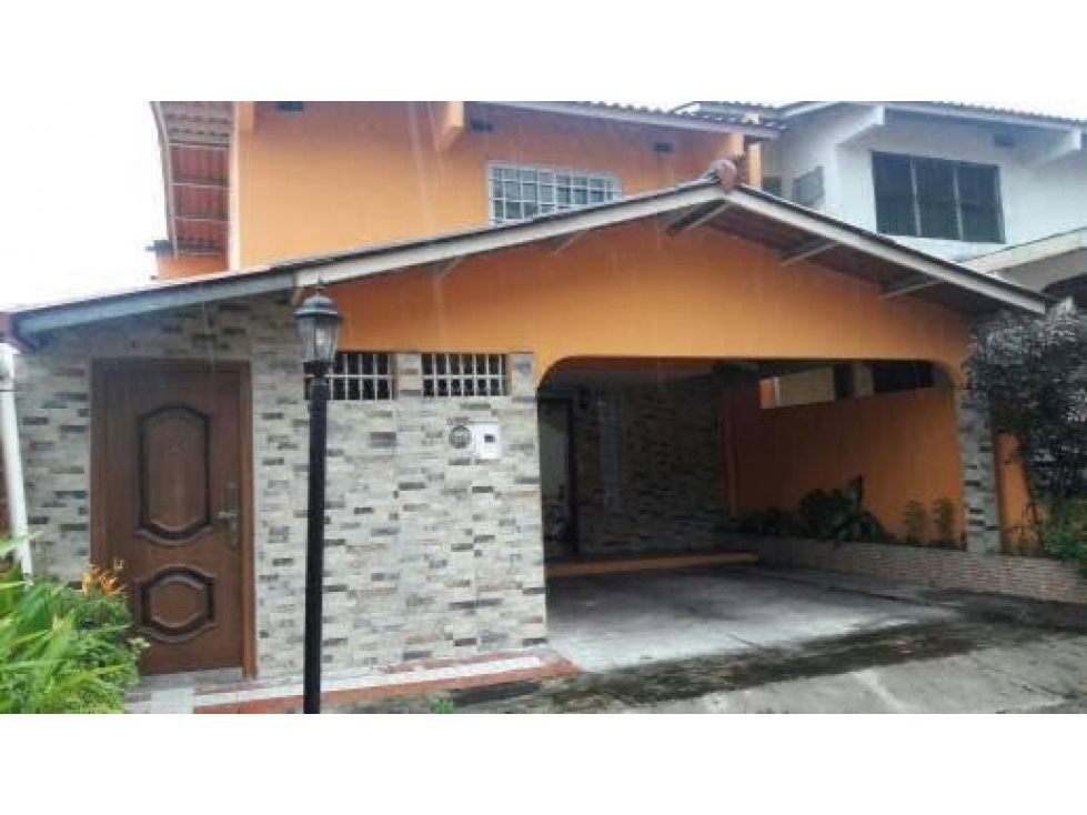VENTA DE CASA CON CIRCUITO CERRADO EN CONDADO DEL REY