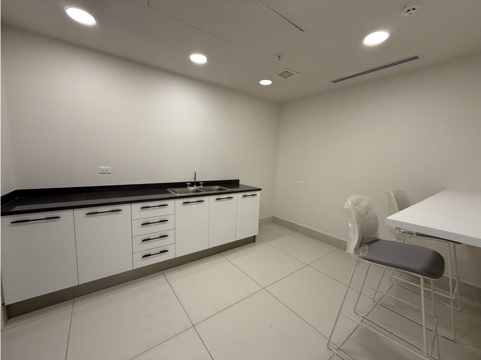 ALQUILER DE OFICINA AMOBLADA, 140M2 EN FINANCIAL PARK, COSTA DEL ESTE — foto 3