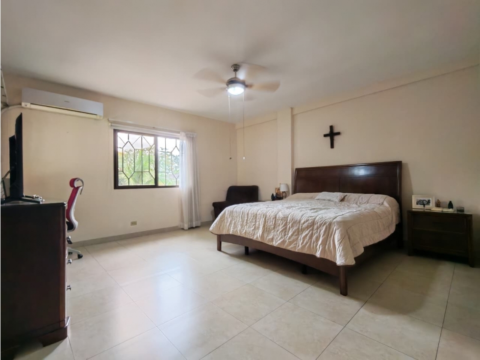 Casa en Venta en Ancón | Amplios espacios 348 m2 CT - 3
