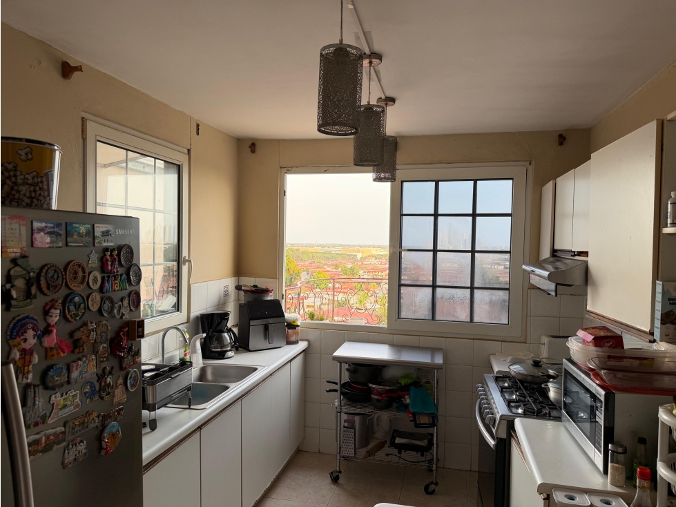 ALQUILER DE CASA EN BRISAS DEL GOLF — foto 2