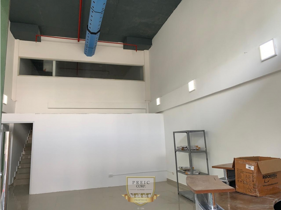 Alquilo local comercial en Plaza de Ramón Area L.T - 3