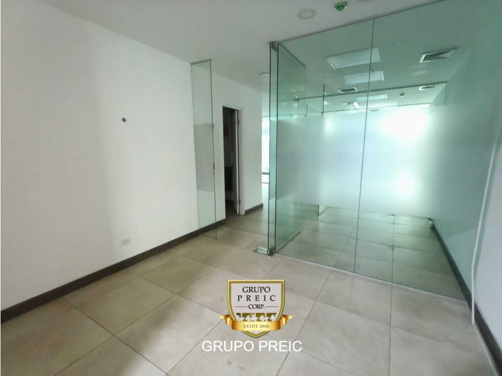 Oficina en alquiler obarrio Ph Atrium $1000 CC